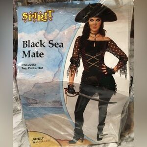 Women's Pirate Costume
